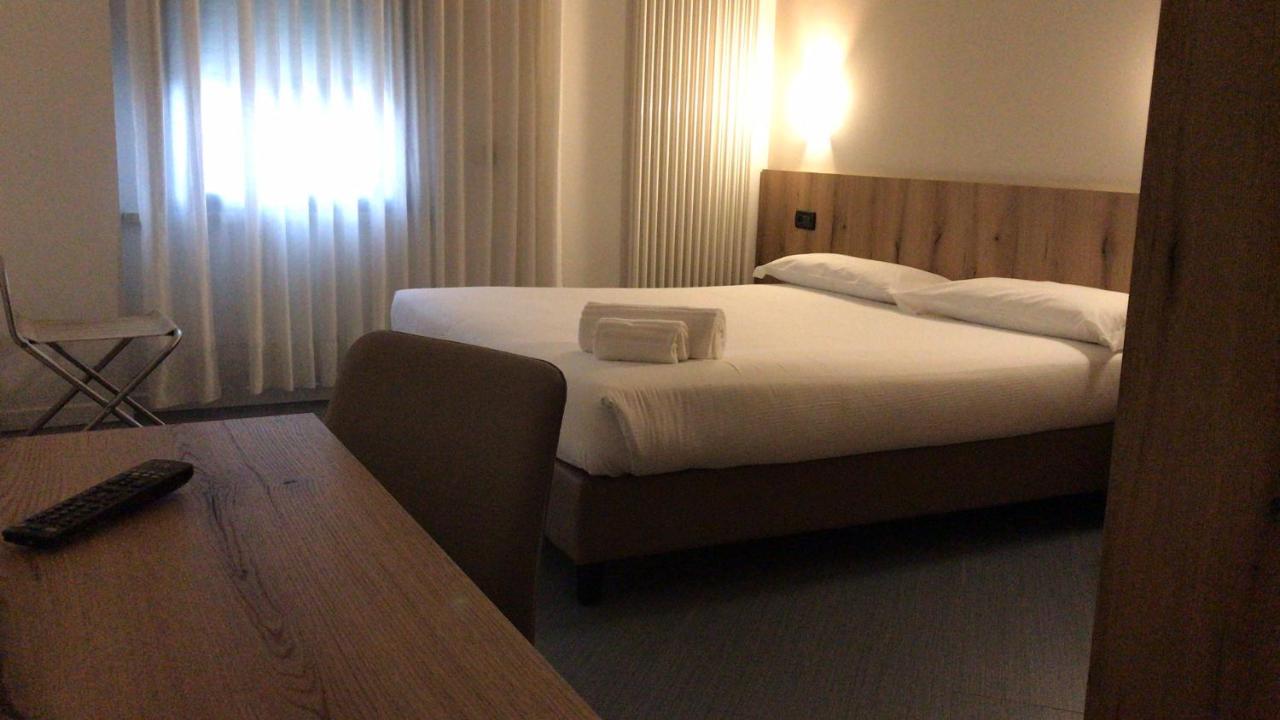 Hotel Doria - Business & Bike Ostiglia Luaran gambar