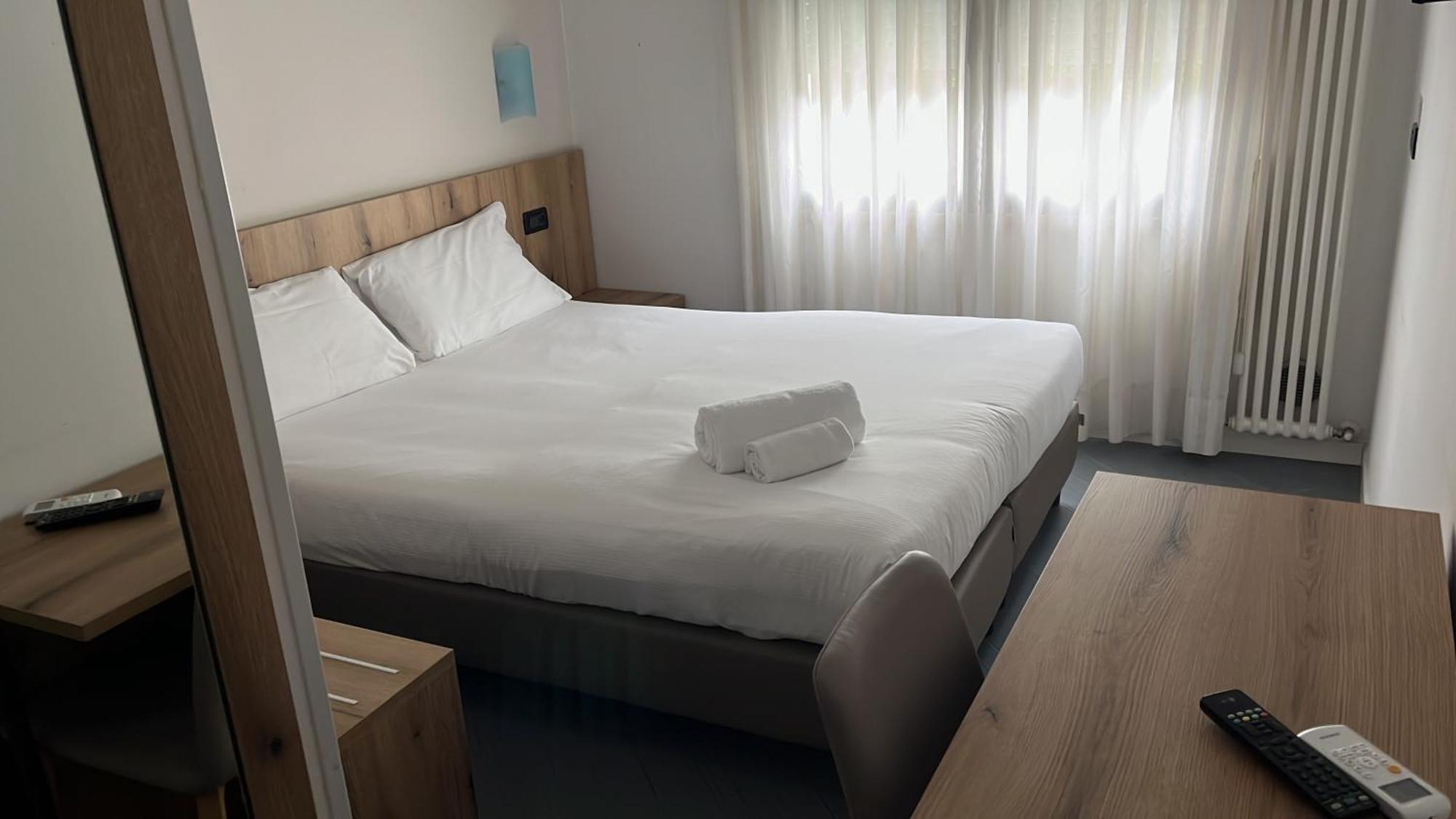 Hotel Doria - Business & Bike Ostiglia Luaran gambar